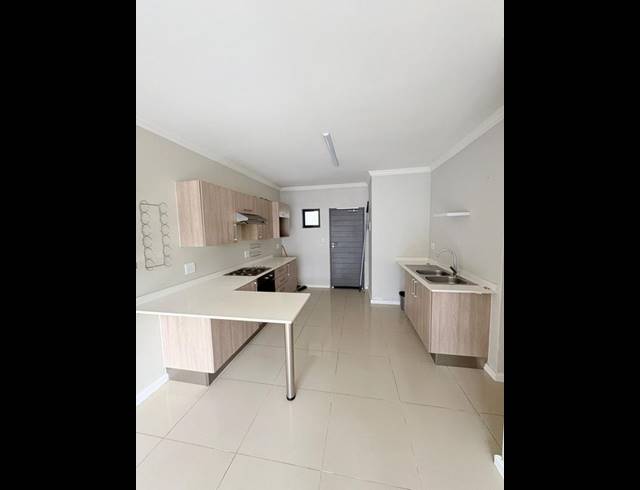 2 BEDROOM PROPERTY TO RENT IN HALFWAY GARDENS